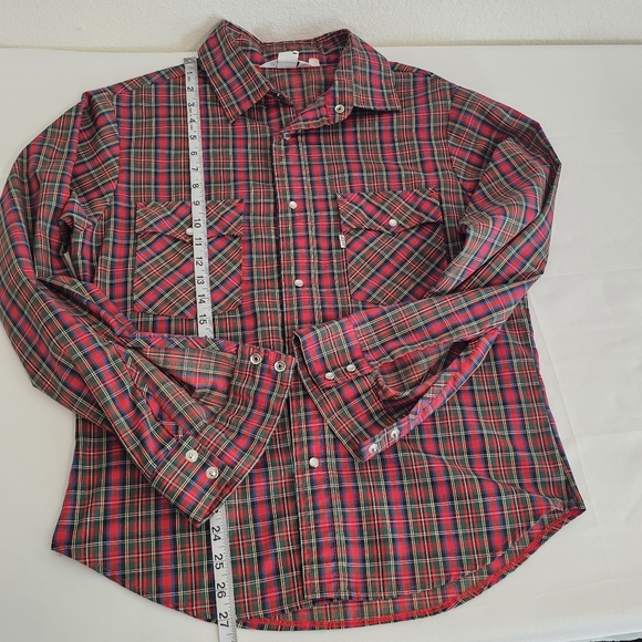 Vintage Levi’s Plaid Western Button Down Shirt Men’s Small Red Blue Green - Picture 11 of 12
